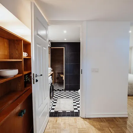 Spacious Near The Airport And Bus Station * تالين