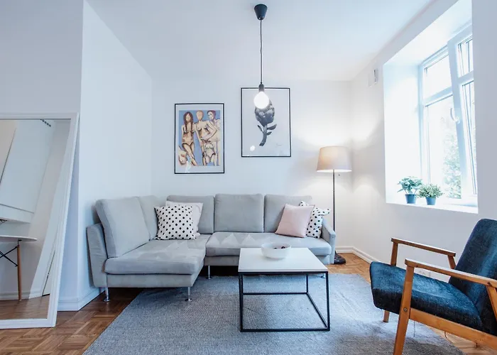 Spacious Near The Airport And Bus Station