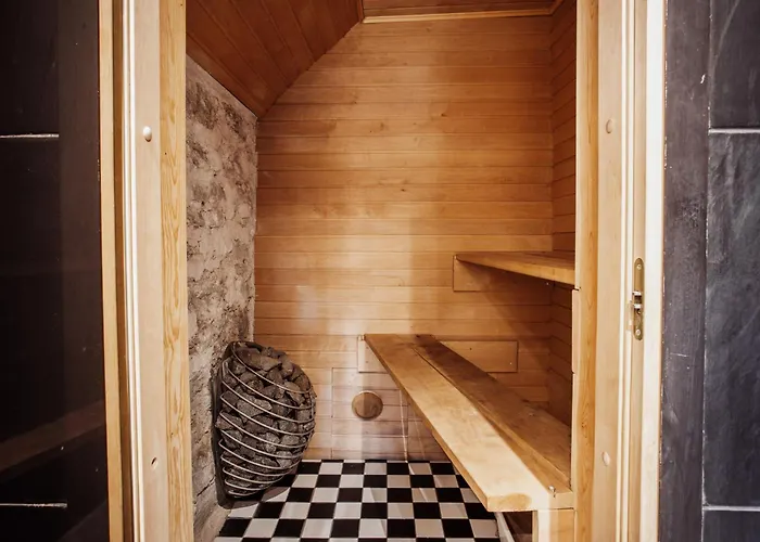 شقة Spacious Near The Airport And Bus Station *