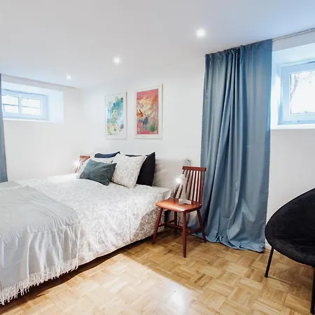 Spacious Near The Airport And Bus Station Διαμέρισμα Ταλίν