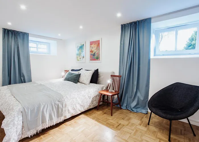 Spacious Near The Airport And Bus Station Διαμέρισμα Ταλίν